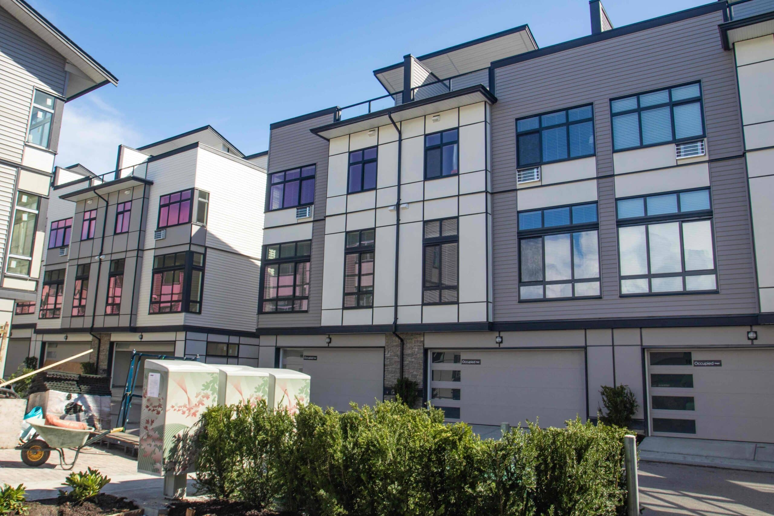 Elevate your Seattle property with KV Construction LLC's superior fiber cement siding solutions - a blend of style, durability, and value.