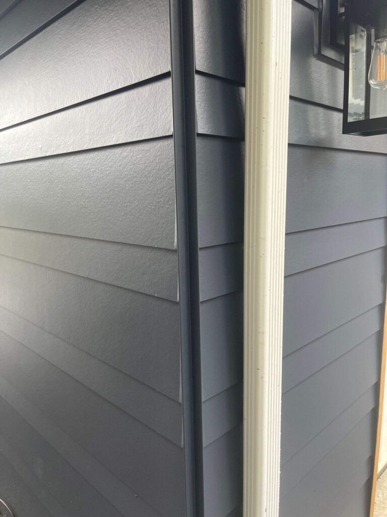 metal corners and combination lap siding design