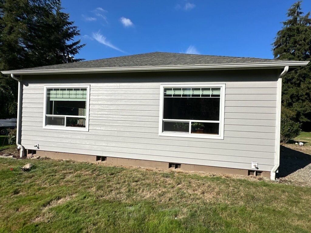 pearl gray pre painted hardieplank siding and arctic white trim