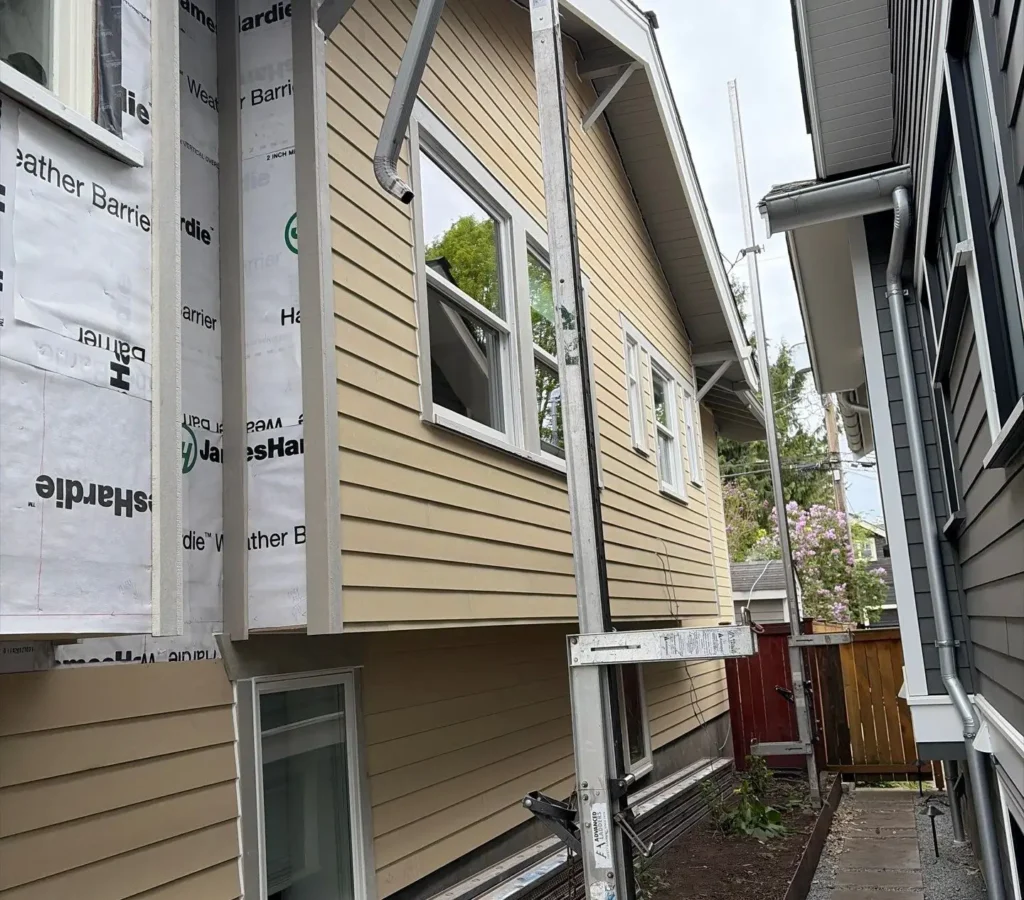 Hardie trim and corner details on Queen Anne, Seattle, WA exterior remodel
