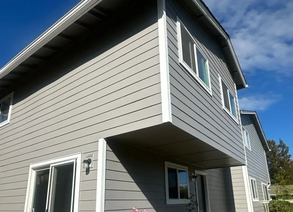 Hardie trim and corner details on Seattle apartment complex exterior remodel